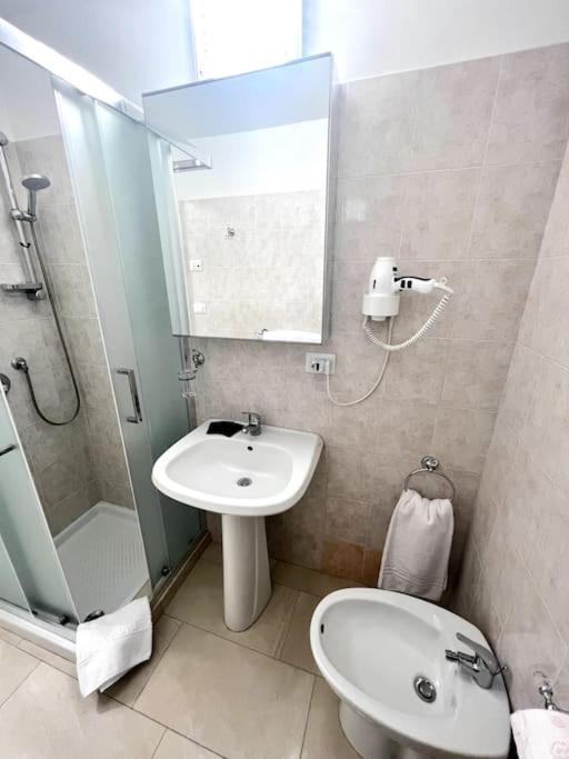روما Hotel Virginia Apartaments - Stazione Termini المظهر الخارجي الصورة
